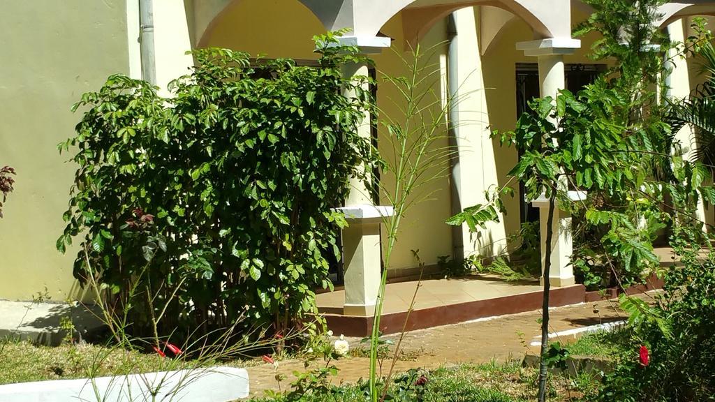 Ar Sun Hotel Antsiranana 客房 照片