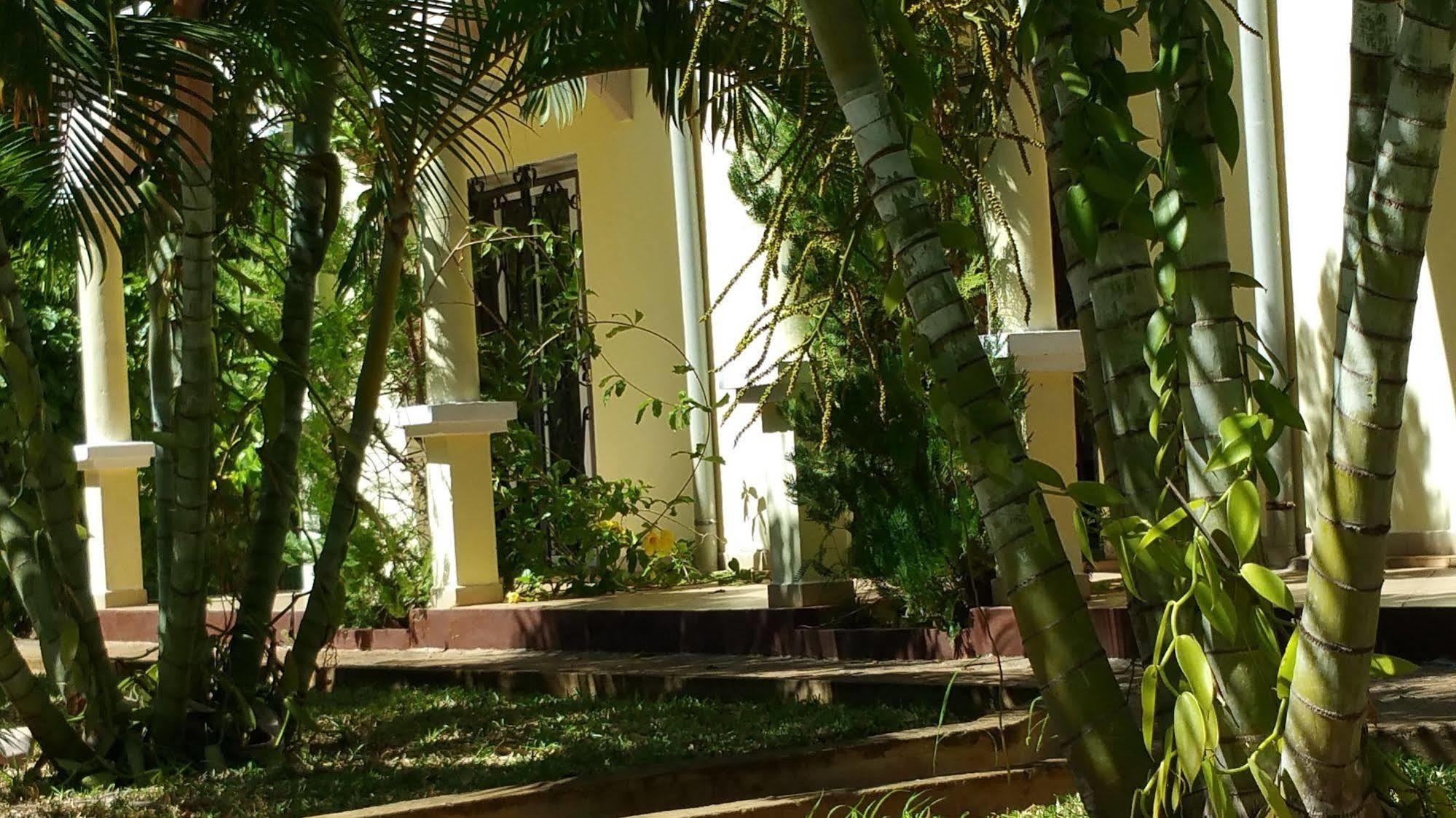 Ar Sun Hotel Antsiranana 外观 照片